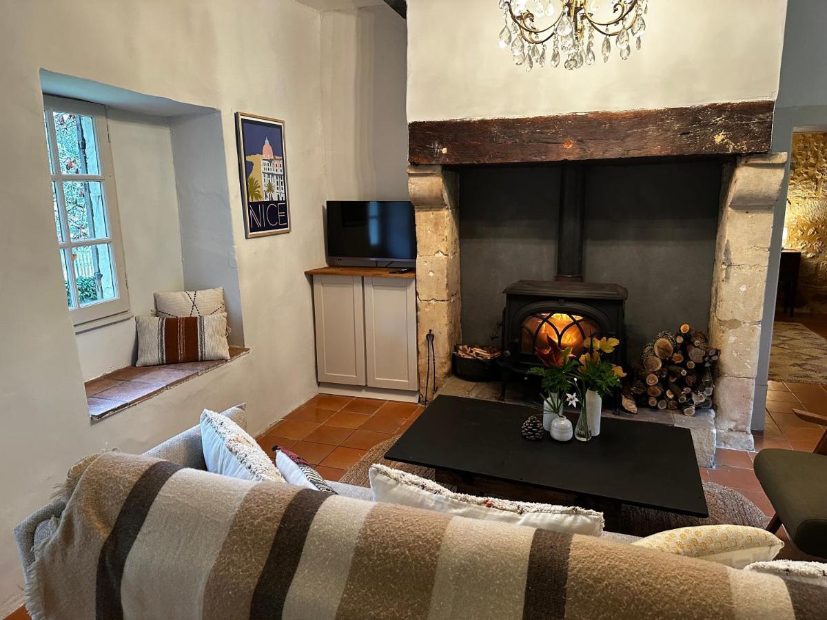 Вилла The Snug House Maurens  Экстерьер фото